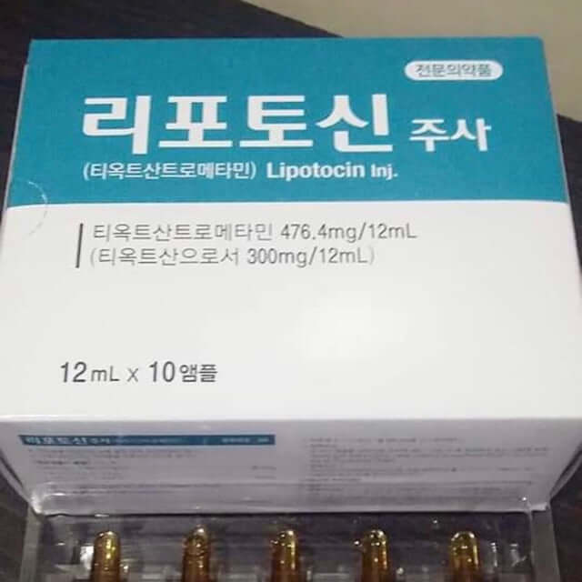 Lipotocin by BCWP, 10 ampoules packaging, featuring thioctic acid for antioxidant and skin health benefits.